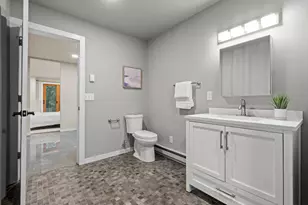 2434 Irving Ave N, Minneapolis, MN 55411 - Photo 43