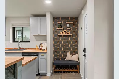 2434 Irving Avenue N, Minneapolis, MN 55411 - Photo 19