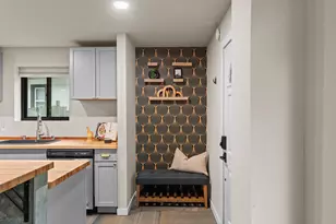 2434 Irving Ave N, Minneapolis, MN 55411 - Photo 19