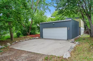 2434 Irving Ave N, Minneapolis, MN 55411 - Photo 53