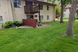 157 Mindy Ln, Montrose, MN 55363 - Photo 5