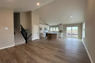 1664 Lund Wy, Shakopee, MN 55379 - Photo 7