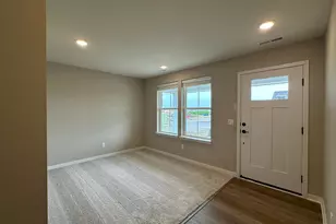 1664 Lund Wy, Shakopee, MN 55379 - Photo 3