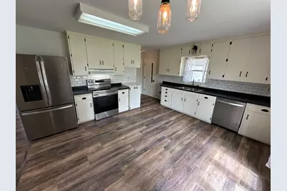 824 Irving Avenue SW, Wadena, MN 56482 - Photo 7