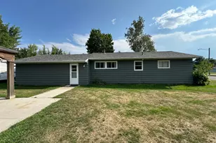 824 Irving Ave SW, Wadena, MN 56482 - Photo 29