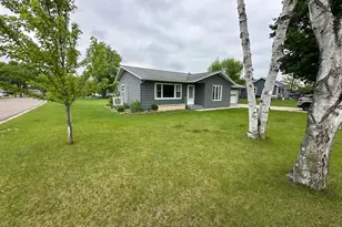824 Irving Ave SW, Wadena, MN 56482 - Photo 27