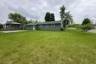 824 Irving Ave SW, Wadena, MN 56482 - Photo 29