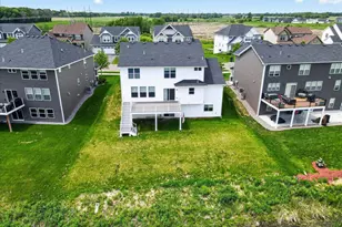 11210 Meadow View Ln, Maple Grove, MN 55311 - Photo 9