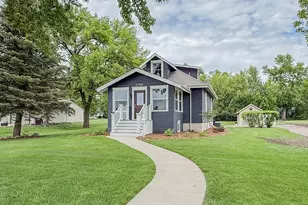 1316 W Fairview Ave, Olivia, MN 56277 - Photo 1