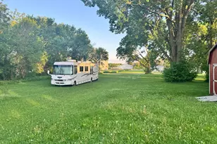 301 W 3rd St, Sherburn, MN 56171 - Photo 3