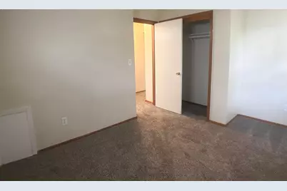 330 Magnolia Avenue E, Saint Paul, MN 55130 - Photo 11
