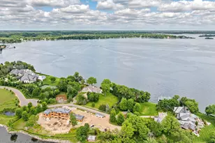 1480 Bracketts Point Rd, Wayzata, MN 55391 - Photo 13