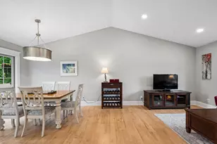 7311 Trotters Cir, Chanhassen, MN 55317 - Photo 5
