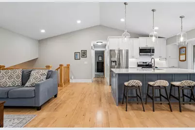 7311 Trotters Circle, Chanhassen, MN 55317 - Photo 11