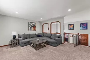12 Oak Shore Dr, Burnsville, MN 55306 - Photo 15