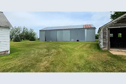 2137 50th Avenue, Jasper, MN 56144 - Photo 3
