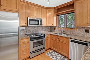 7816 W 103rd St, Bloomington, MN 55438 - Photo 11