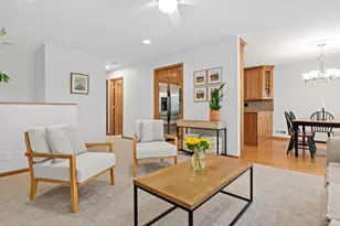 7816 W 103rd St, Bloomington, MN 55438 - Photo 7