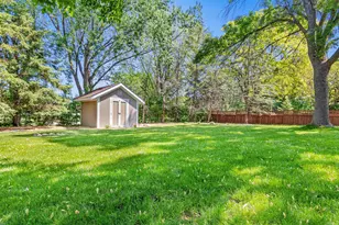 7816 W 103rd St, Bloomington, MN 55438 - Photo 27