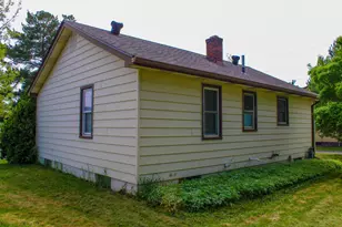 423 38th Street E, Hibbing, MN 55746 - Photo 35