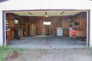 423 38th Street E, Hibbing, MN 55746 - Photo 25