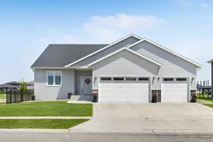 4500 Blue Stem Way, Moorhead, MN 56560 - Photo 3