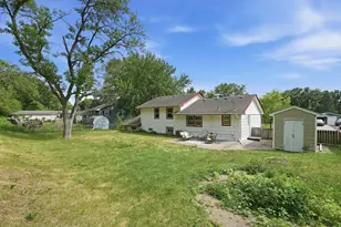 7944 Hillside Trail S, Cottage Grove, MN 55016 - Photo 9