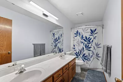 13806 Zarthan Court, Savage, MN 55378 - Photo 11