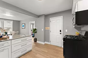 303 Cesar Chavez St, Saint Paul, MN 55107 - Photo 13