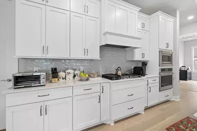 5900 Ayrshire Lane, Shorewood, MN 55331 - Photo 7