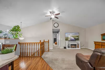 842 Colby Street, Taylors Falls, MN 55084 - Photo 15