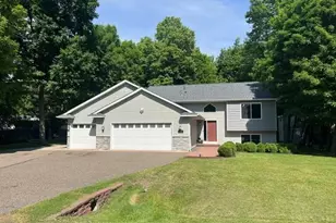 842 Colby St, Taylors Falls, MN 55084 - Photo 1