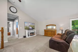 842 Colby St, Taylors Falls, MN 55084 - Photo 11