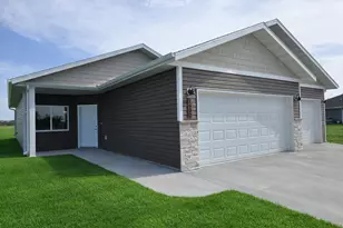 1600 5th Ave NE, Dilworth, MN 56529 - Photo 3