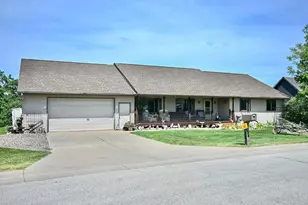 1429 Ridgewood Dr, Winona, MN 55987 - Photo 37