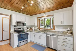 876 Curry Trail, Eagan, MN 55123 - Photo 9