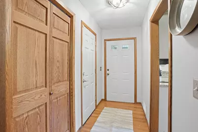 876 Curry Trail, Eagan, MN 55123 - Photo 5
