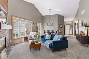 6503 Brook Ln, Savage, MN 55378 - Photo 9