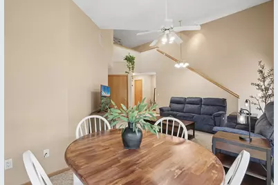 104 Morningside Drive NE, Hutchinson, MN 55350 - Photo 9