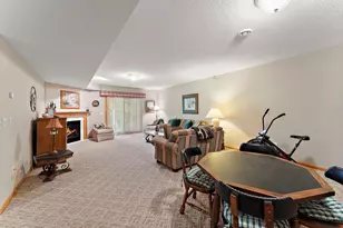 2618 Rosetown Ct, Roseville, MN 55113 - Photo 27