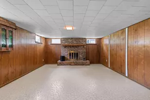 8117 Iris Dr N, Brooklyn Park, MN 55428 - Photo 33