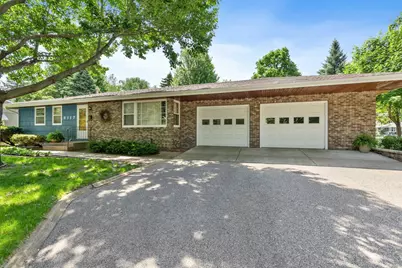 8117 Iris Drive N, Brooklyn Park, MN 55428 - Photo 5