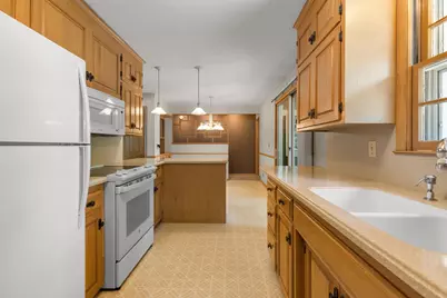 8117 Iris Drive N, Brooklyn Park, MN 55428 - Photo 19