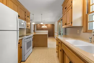 8117 Iris Dr N, Brooklyn Park, MN 55428 - Photo 19