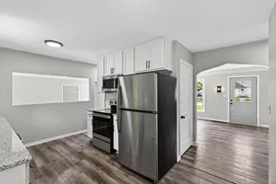 6018 Camden Ave N, Brooklyn Center, MN 55430 - Photo 9
