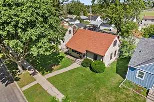 1965 Montana Ave E, Saint Paul, MN 55119 - Photo 3