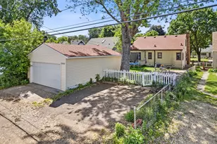 1965 Montana Ave E, Saint Paul, MN 55119 - Photo 31