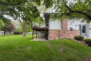604 Portland Pl, Burnsville, MN 55337 - Photo 3