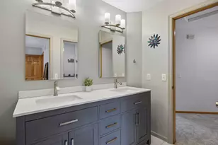 710 Olive Ln N, Plymouth, MN 55447 - Photo 37