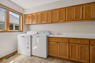 710 Olive Ln N, Plymouth, MN 55447 - Photo 23
